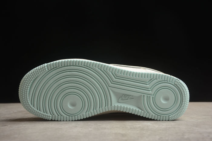 Undefeated x Nike Air Force 1 07 SU19 White Light Blue