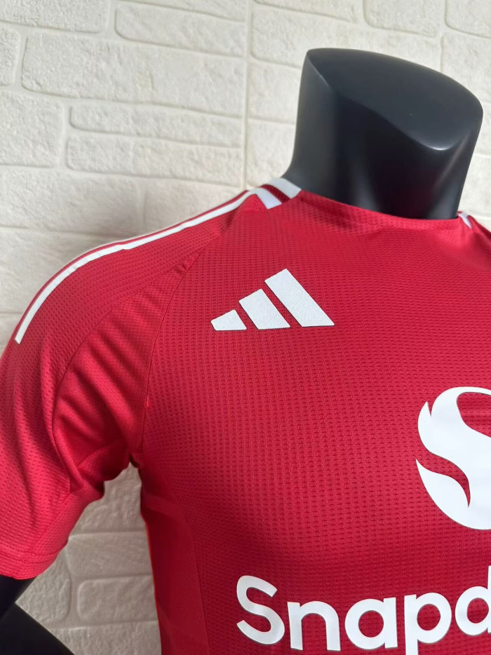 Manchester United Home Player Jersey 24/25