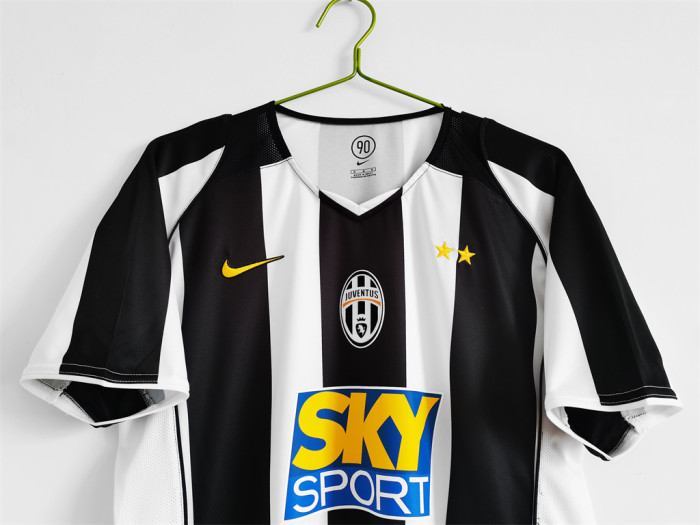 Juventus Home Retro Jersey 2004/05
