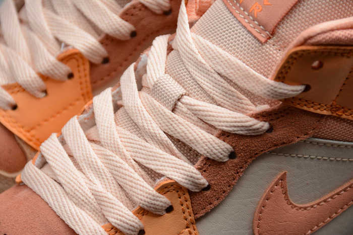 Air Jordan Wmns Air Jordan 1 Mid Apricot DH4270-800