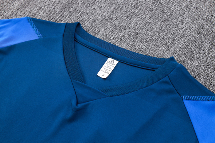 Manchester United Training Jersey 23/24