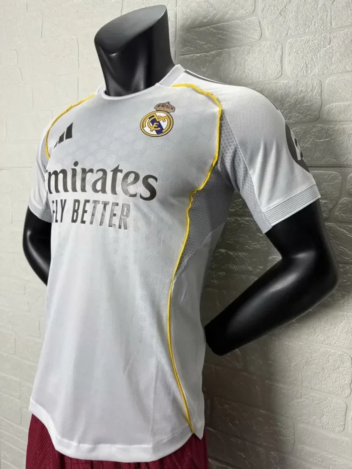 Real Madrid Home Player Jersey 25/26