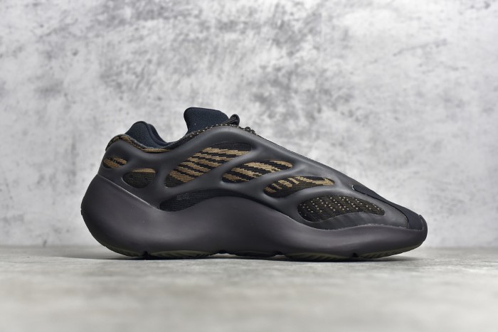 Yeezy Boost 700 V3“Clay Brown” GY0189