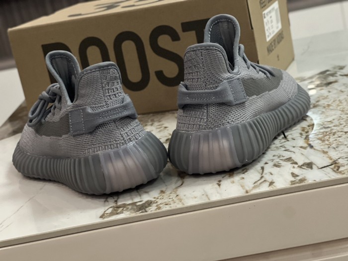 Boost 350 V2  Steel Grey” sneakers IF3219