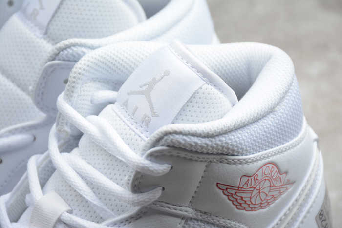 Air Jordan 1 MID SE Swoosh On Tour CW7589-100