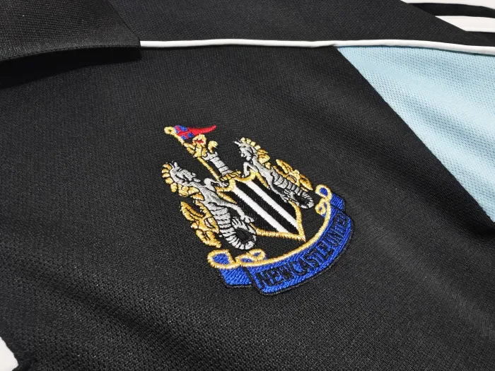 Newcastle United Away Retro Jersey 2000/01