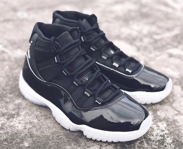 AIR JORDAN 11 “ 25th Anniversary” Black White CT8012-011