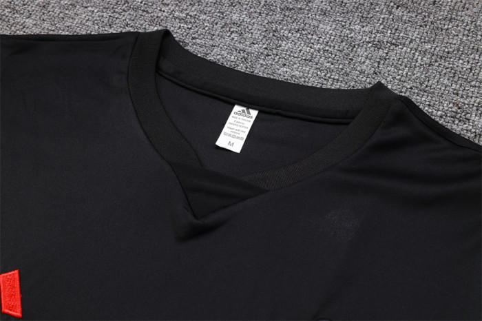 Manchester United Training Jersey 23/24