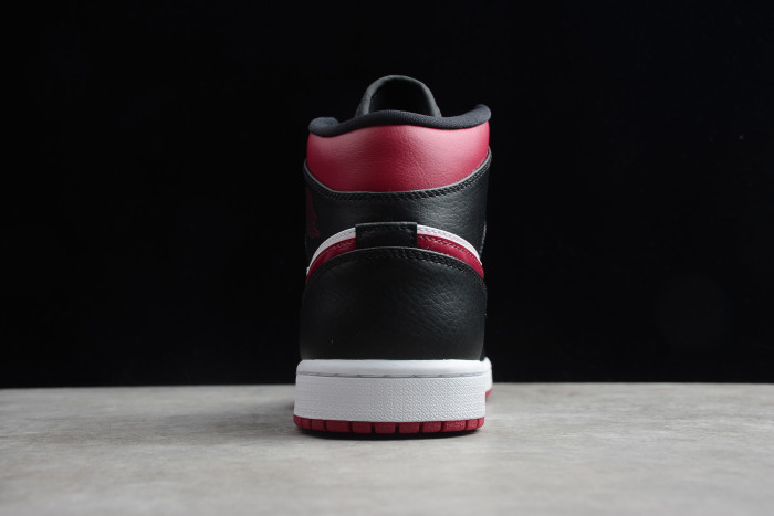 Air Jordan 1 Mid Bred Toe Black/Noble Red 554724-066