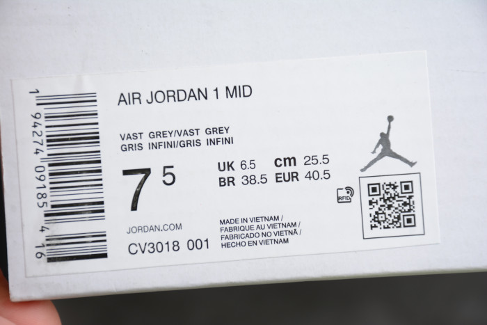 Air Jordan 1 Mid Vast Grey Ghost Green CV3018 - 001