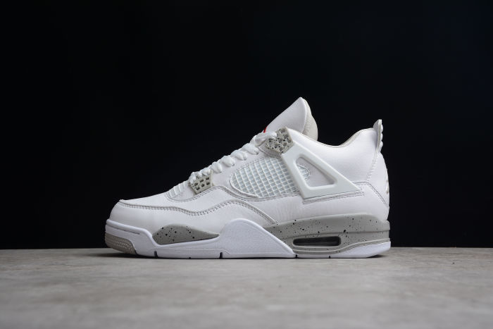 Air Jordan 4 Retro “Tech White” CT8527-100