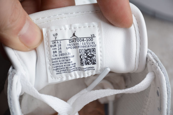 Air Jordan 1 Elevate Low Wolf Grey DH7004-100