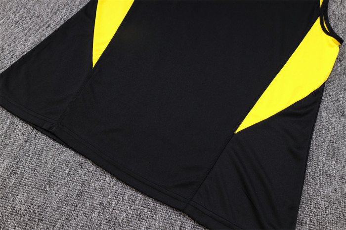 Juventus Training Jersey 23/24