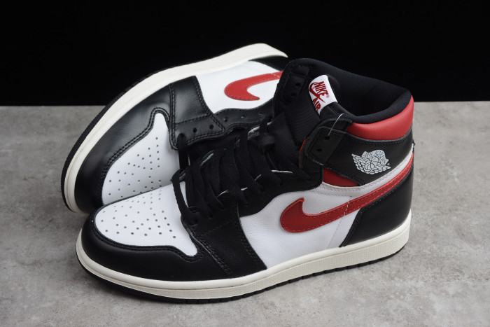 Air Jordan 1 Retro High OG Black Gym Red 555088-061