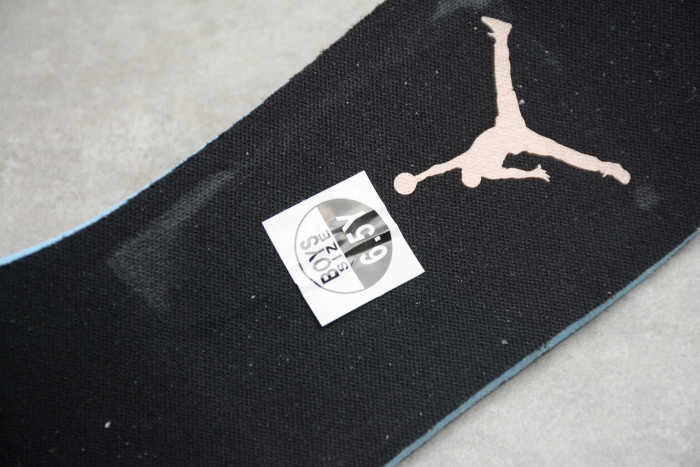 Air Jordan 1 Mid Retro Crimson Tint Pink [554725-133]