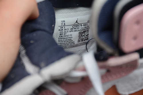 Air Jordan 1 High Zoom CMFT Pink Glaze CT0979-601