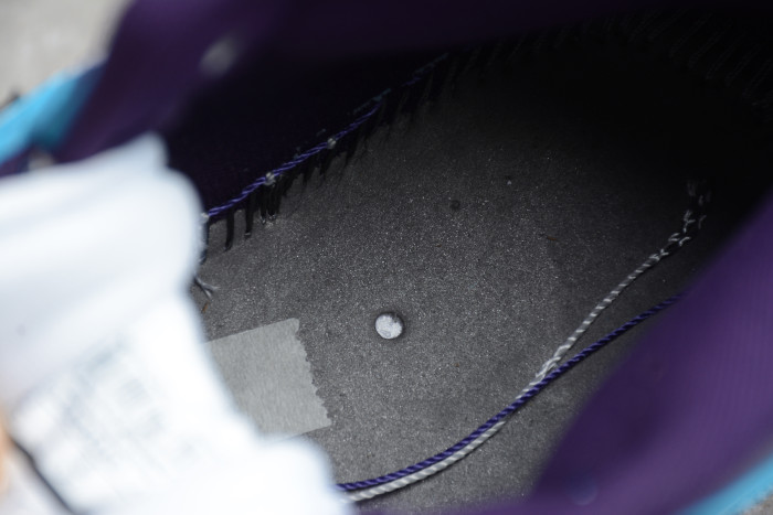 Air Jordan 1 Mid Hornets Blue 554724-415