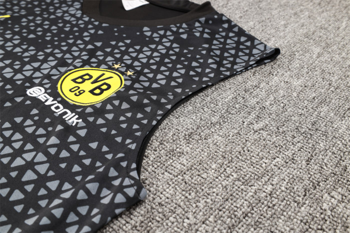 Borussia Dortmund Training Jersey 23/24