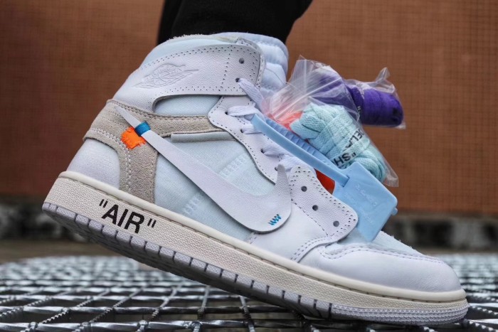 Air Jordan 1 Retro High OG x OFF-WHITE Euro AQ0818-100