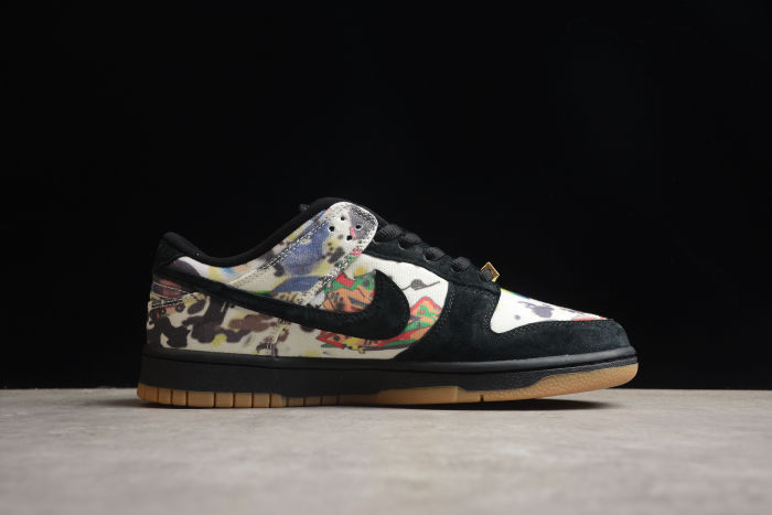 Supreme x SB Dunk Low 'Rammellzee' FD8778‑001