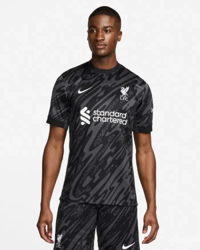 Liverpool Black Goalkeeper Man Jersey 24/25