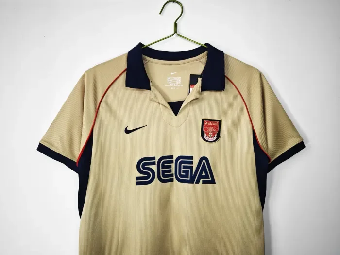 Arsenal Away Retro Jersey 2001/02