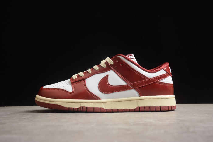 SB Dunk Low PRM Team Red (W) (FJ4555-100)