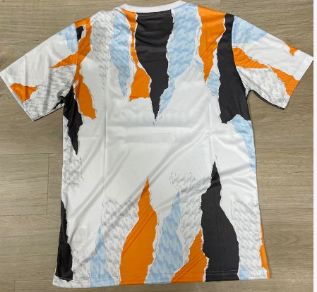 Real Madrid Pre-Match Man Jersey 24/25