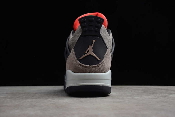 Air Jordan 4 “Taupe Haze” DB0732-200
