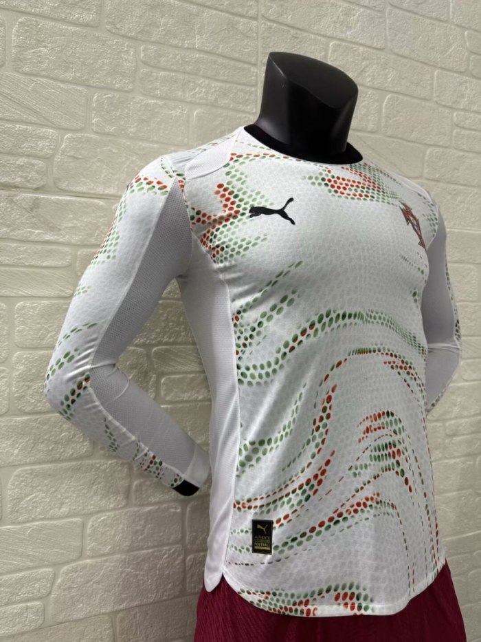 Portugal 2025 Away Player Version Long Sleeve Man Jersey