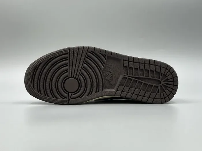 Travis Scott x Air Jordan 1 Black Brown