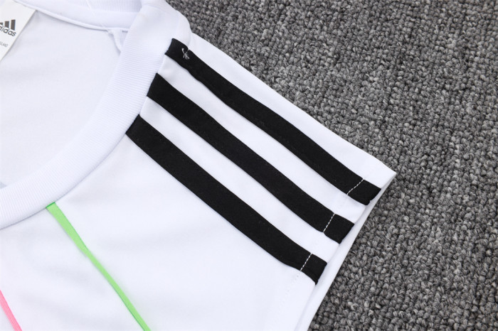 Juventus Training Jersey 25/26