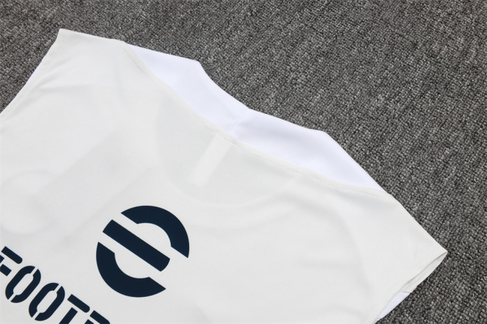 Inter Milan Training Jersey 24/25