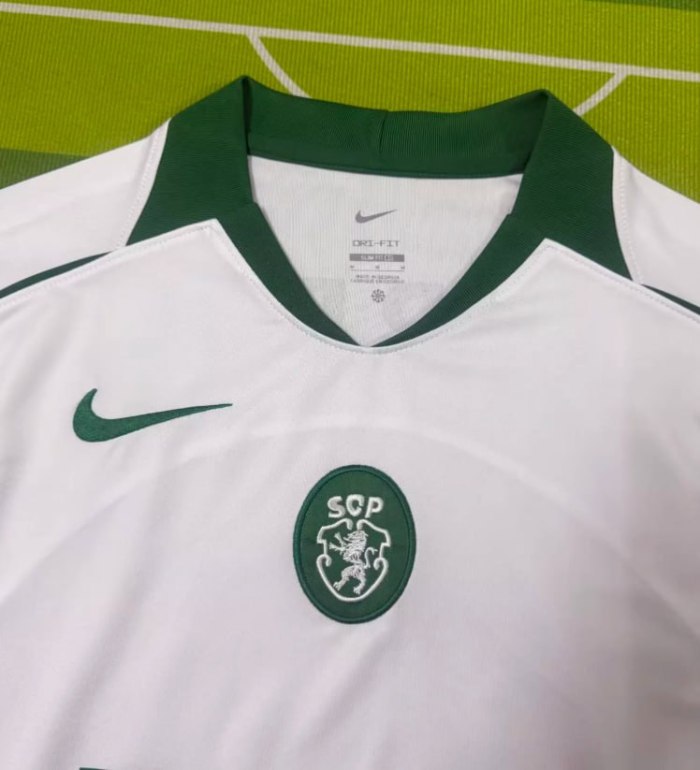 Sporting Lisbon Total 90 Version Man Jersey 25/26