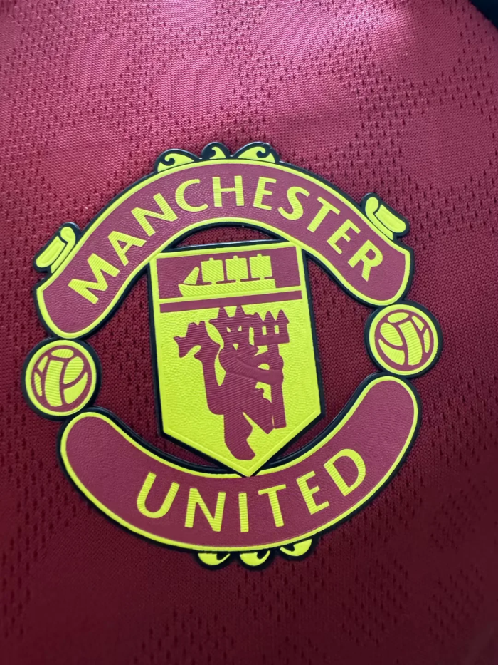 Manchester United Home Player Jersey 25/26