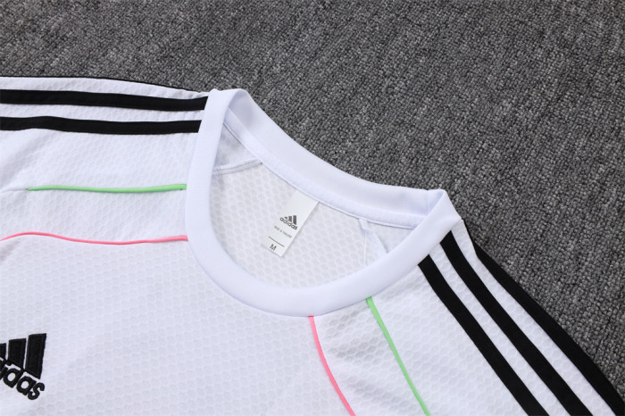 Juventus Training Short Sleeve Jersey 25/26