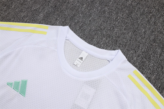 Juventus Training Short Sleeve Suit 25/26