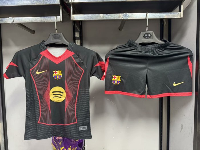 Barcelona Special Edition Kids Suit 25/26