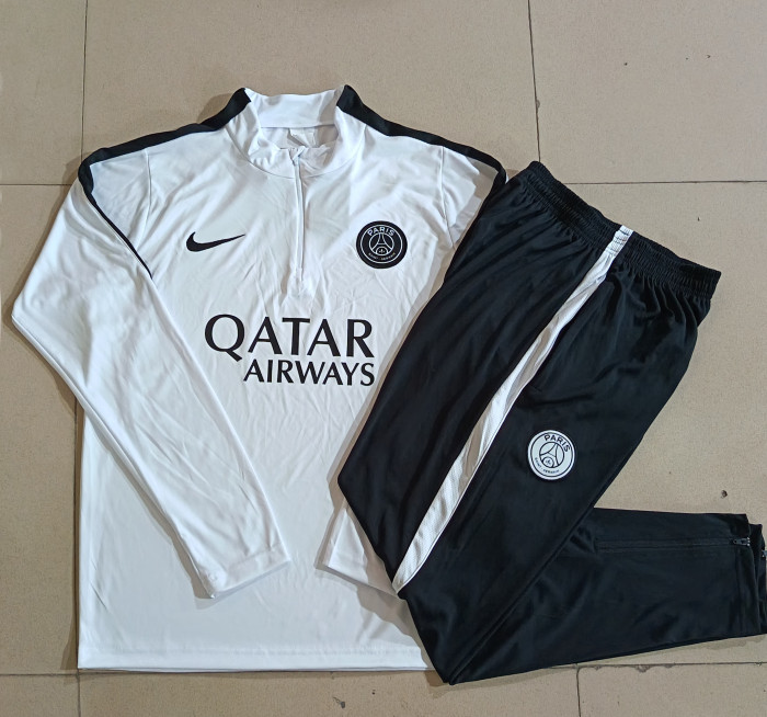 Paris Saint GermainTraining Jersey Suit 26/27