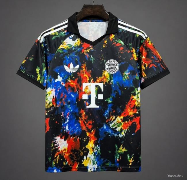 Bayern Munich Oktoberfest Man Jersey 26/27