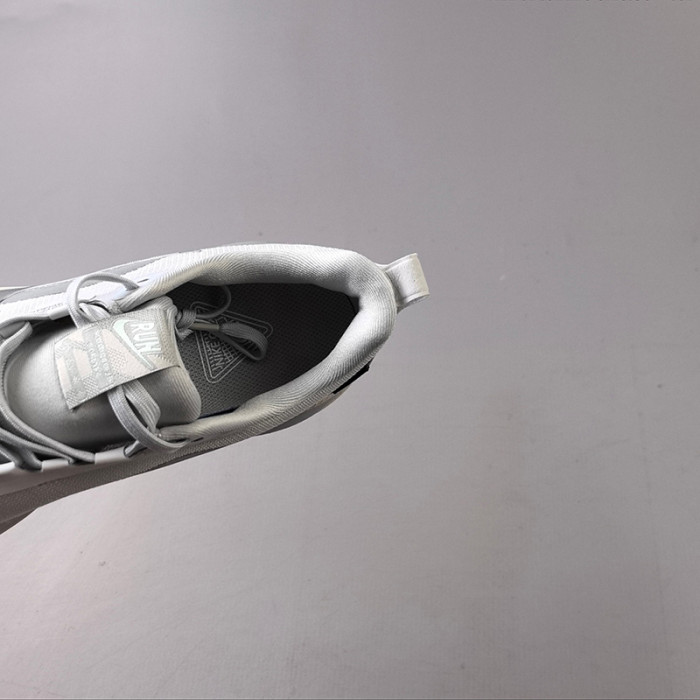 Nike Vomero 18 GTX Men's Road Running Shoes