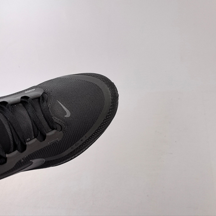 Nike Vomero 18 GTX Men's Road Running Shoes