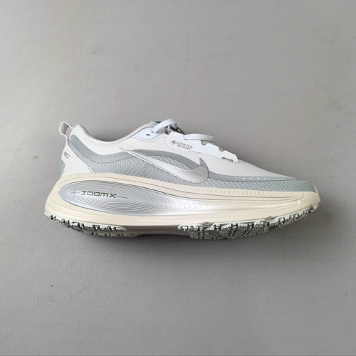 Nike Vomero 18 GTX Men's Road Running Shoes
