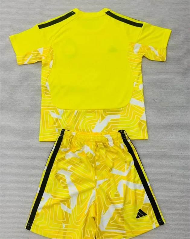 Celtic Home Goalkeeper Kids Suit 26/27