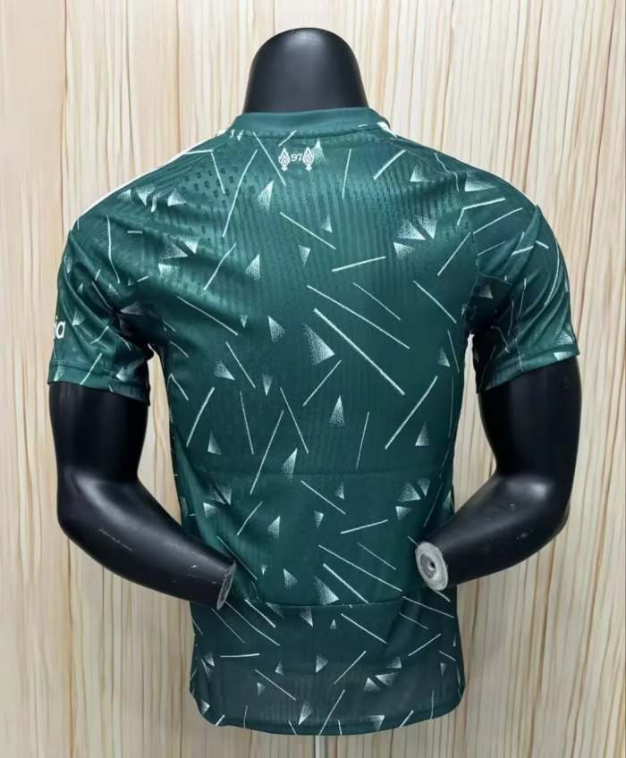 Liverpool Home Goalkeeper Man Player Jersey 26/27