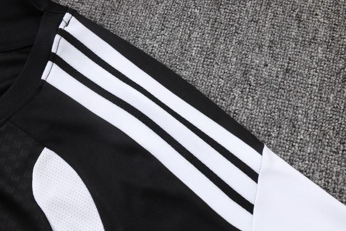 Liverpool Training Short sleeve Suit 26/27