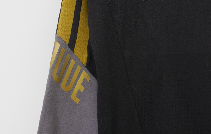 Juventus Player Version Quarter-Zip Training Top 2026