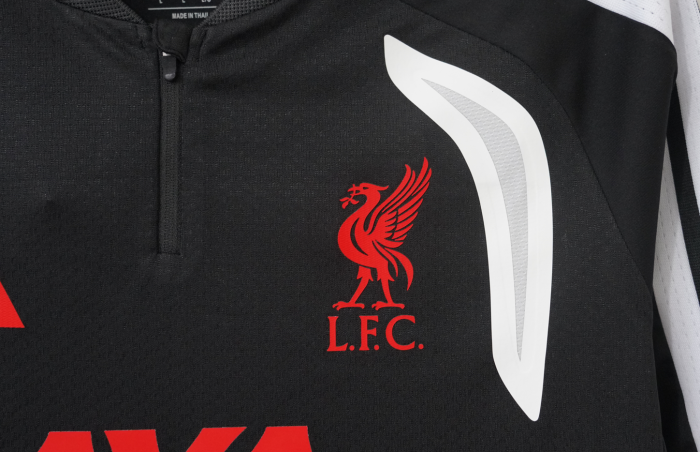 Liverpool Player Version Quarter-Zip Training Top 2026