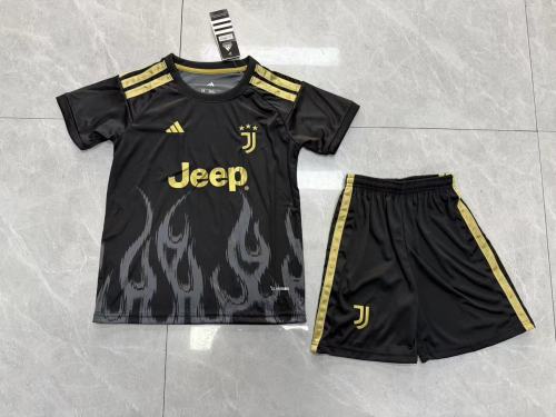 Juventus Third Kids Suit & Socks 26/27