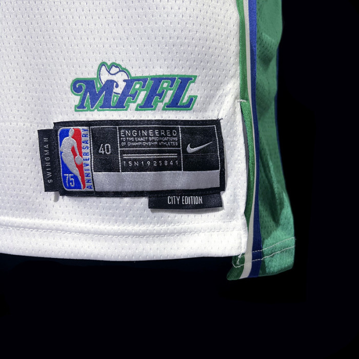 Kyrie Irving Dallas Mavericks City Edition 22/23 Swingman Jersey White